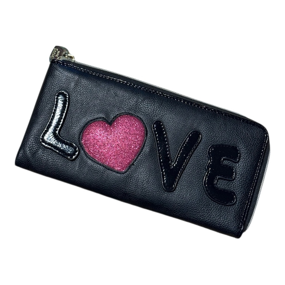 Betsey Johnson Black Zip-Around  LOVE Wallet with Pink Glitter Heart